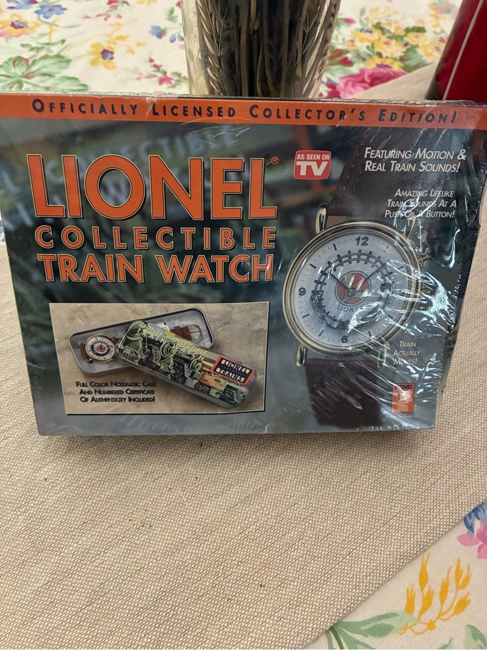 Lionel Collectible Train Watch New In Box Motion & Real Train Sound